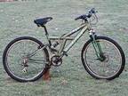 MUDDY FOX Mountain Bike Full suspension Muddy Fox. 24....